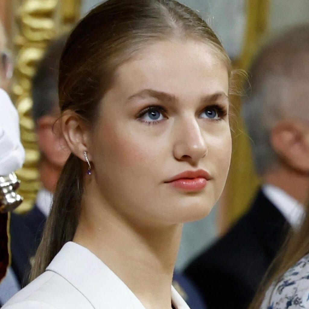 Princess Leonor of Asturias Biography| Age| Boyfriend|Height|Family ...